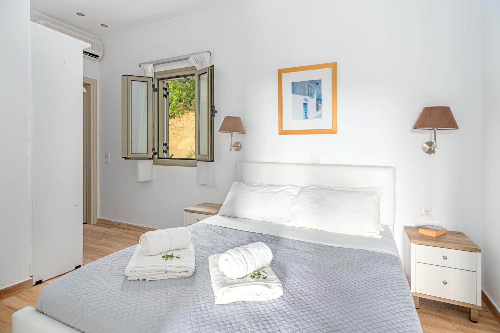 Kosyforema Villas Gialova Phòng bức ảnh